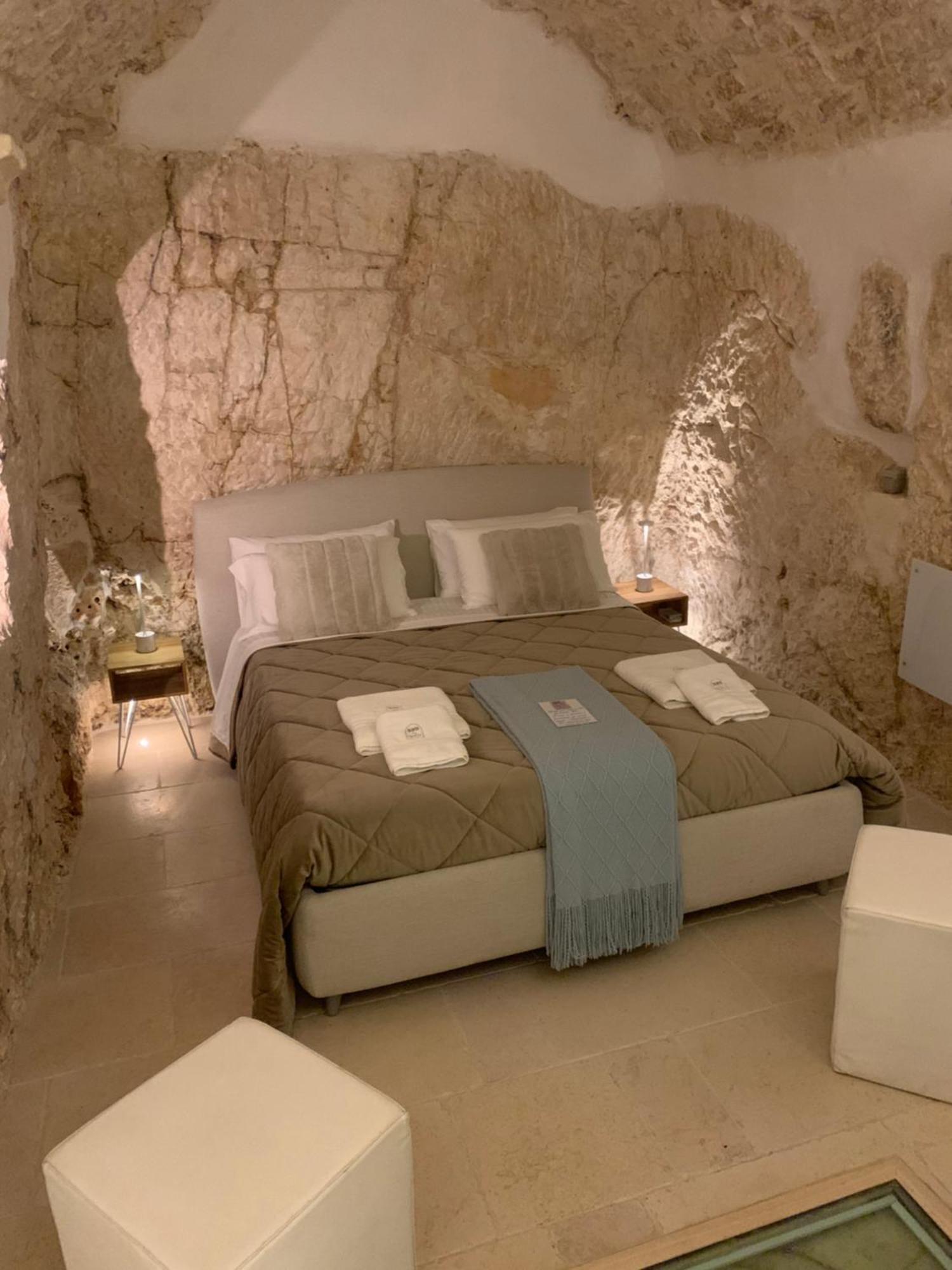 Ca Sotto L'Arco Bed & Breakfast Ostuni Exterior photo